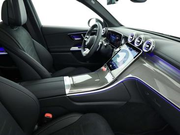 Mercedes GLC 220 — photo 17