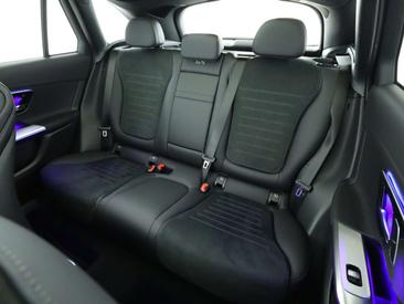 Mercedes GLC 220 — photo 18