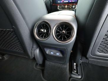 Mercedes CLA 250 — photo 24