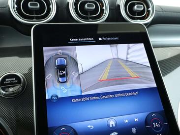 Mercedes GLC 220 — photo 27