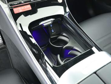 Mercedes GLC 300 — photo 15