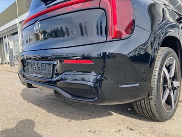 Mercedes GLB 250 AMG Line — photo 19
