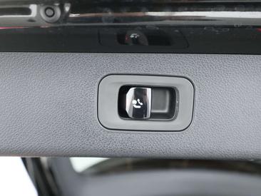 Mercedes Classe E 300 — photo 26
