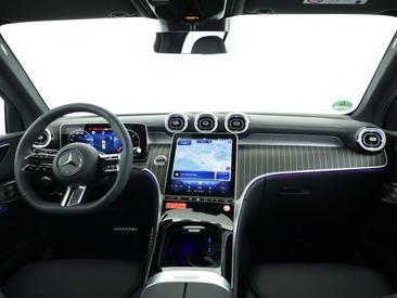 Mercedes GLC 300 — photo 19
