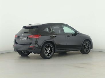 Mercedes GLA 200 — photo 6