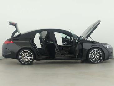 Mercedes CLA 200 — photo 8