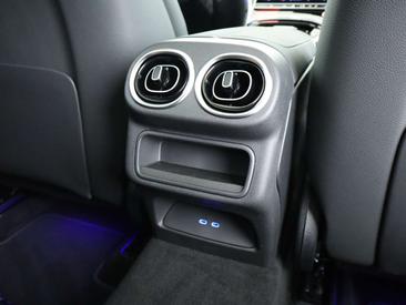 Mercedes GLC 300 — photo 24