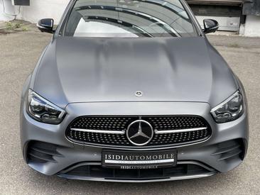 Mercedes Classe E 300 Night Edition — photo 49