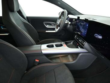 Mercedes CLA 200 — photo 17