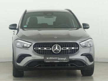 Mercedes GLA 180 — photo 3