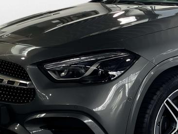 Mercedes GLA 180 AMG Line — photo 14