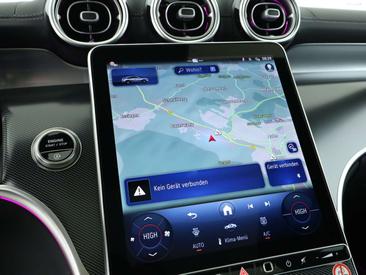 Mercedes GLC 220 — photo 13