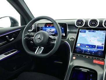 Mercedes GLC 220 — photo 10