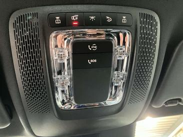 Mercedes GLA 180 AMG Line — photo 19
