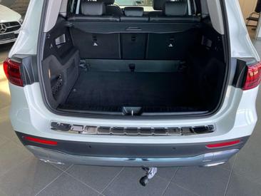 Mercedes GLB 180 — photo 17
