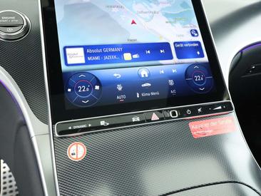 Mercedes GLC 220 — photo 14