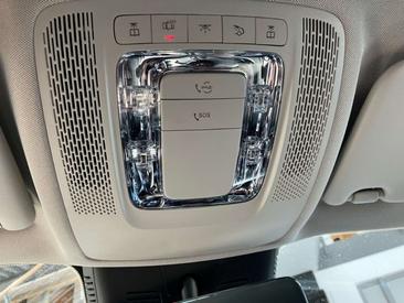 Mercedes GLB 180 — photo 20