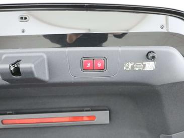 Mercedes CLA 200 — photo 25