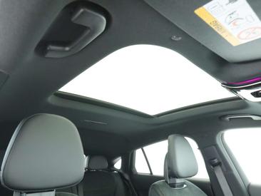 Mercedes GLC 220 — photo 21