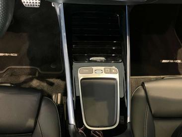 Mercedes EQB 300 AMG Line — photo 24