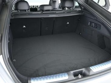 Mercedes GLC 220 — photo 23