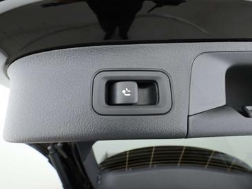 Mercedes GLA 200 — photo 26