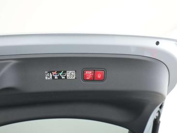 Mercedes GLC 220 — photo 25