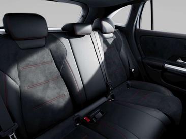 Mercedes GLA 200 — photo 5