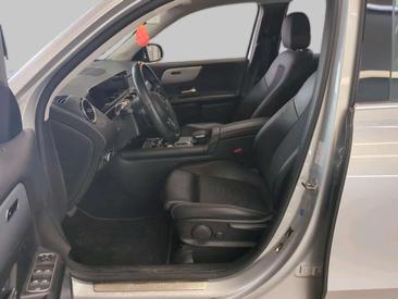 Mercedes GLB 200 — photo 10