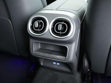 Mercedes GLC 220 — photo 24
