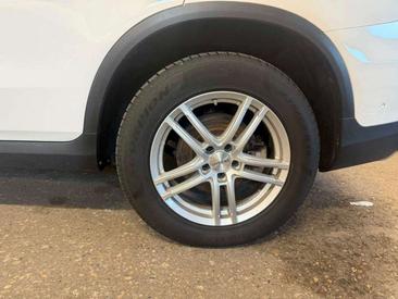 Mercedes GLC 300 — photo 8