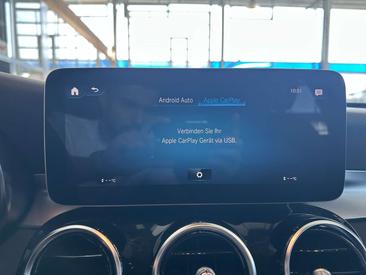 Mercedes GLC 220 — photo 17