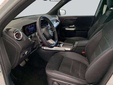 Mercedes GLB 200 — photo 7
