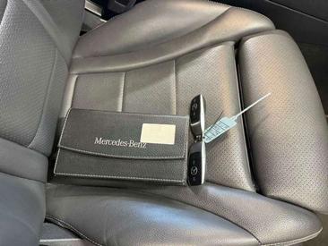 Mercedes GLC 300 — photo 12