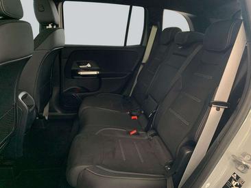 Mercedes GLB 200 — photo 9