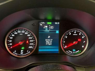 Mercedes GLC 300 — photo 18