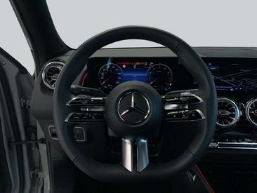 Mercedes GLB 200 — photo 14