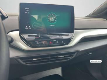 Volkswagen ID.4 — photo 11