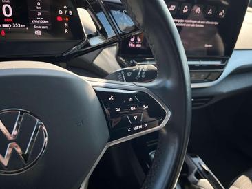 Volkswagen ID.4 Pro Performance — photo 9