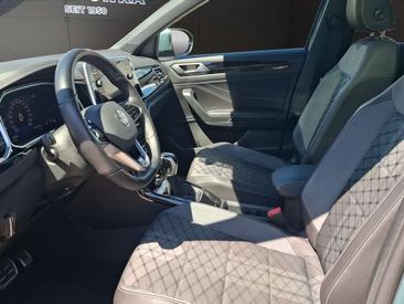 Volkswagen T-Roc R-Line — photo 11