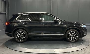 Volkswagen Touareg 4Motion Elegance — photo 5