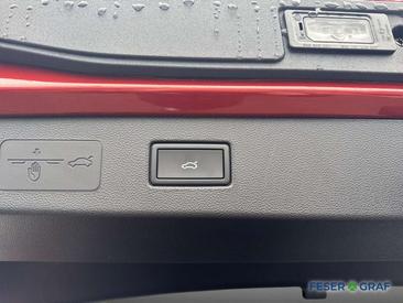 Volkswagen T-Roc R-Line — photo 14