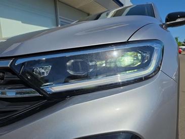 Volkswagen T-Roc TDI R-Line — photo 5