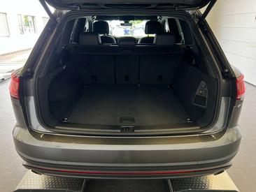 Volkswagen Touareg TDI 4Motion — photo 6