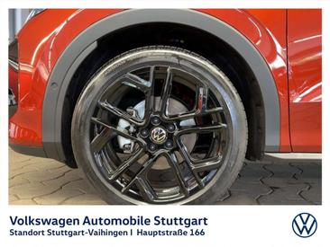 Volkswagen T-Roc R-Line — photo 11