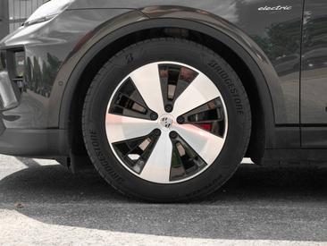 Porsche Macan Electrique 4 — photo 4