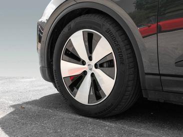 Porsche Macan Electrique 4 — photo 10