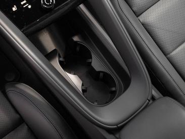 Porsche Macan Electrique 4 — photo 25