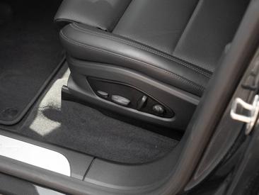 Porsche Macan Electrique 4 — photo 35