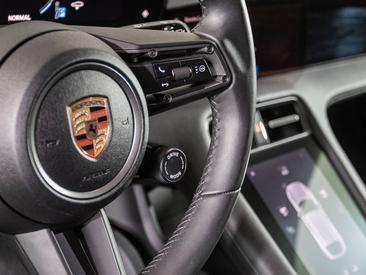 Porsche Taycan ph2 4 Cross Turismo — photo 22